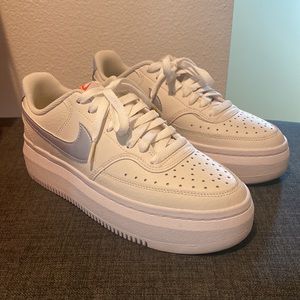 Nike Court Vision Alta